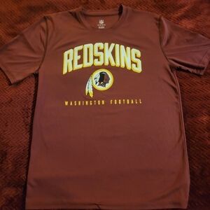 NFL Washington Redskins Shirt. Boys Size XL 18. Excellent Shape!
